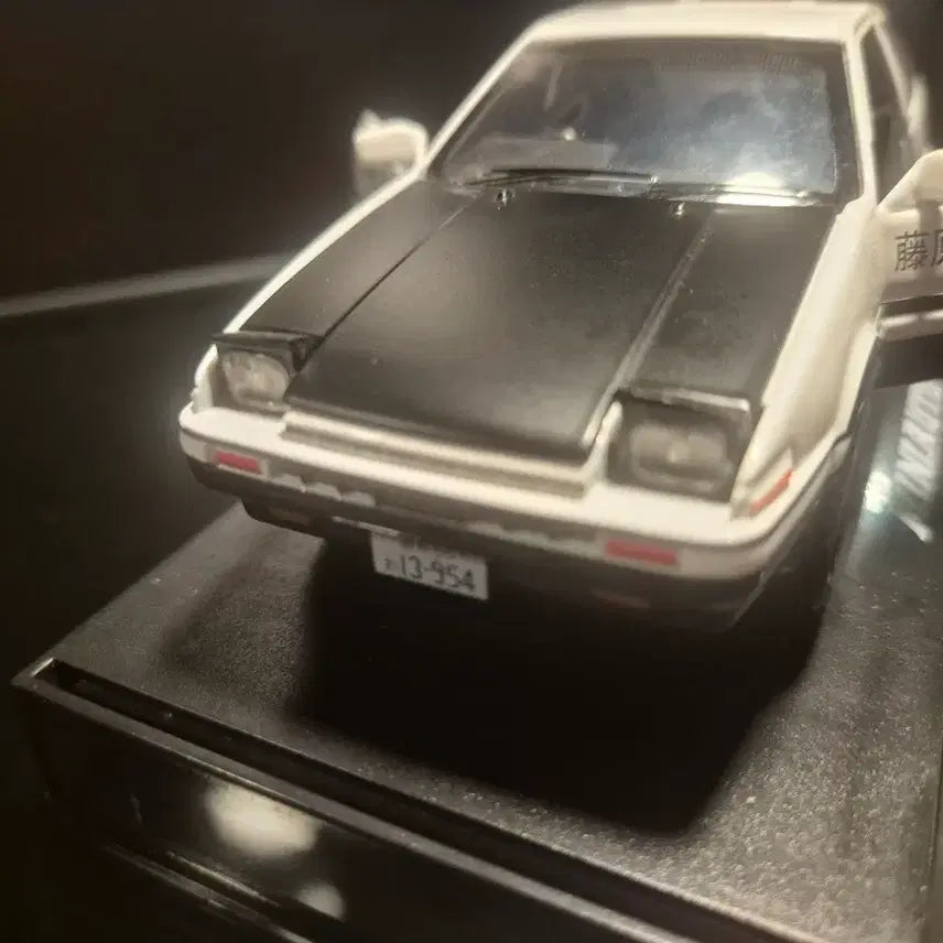 [BUNJANG] Initial D Toyota AE86 Diecast Model 1:32 Scale / 이니셜D 토요타 AE86 다이캐스트