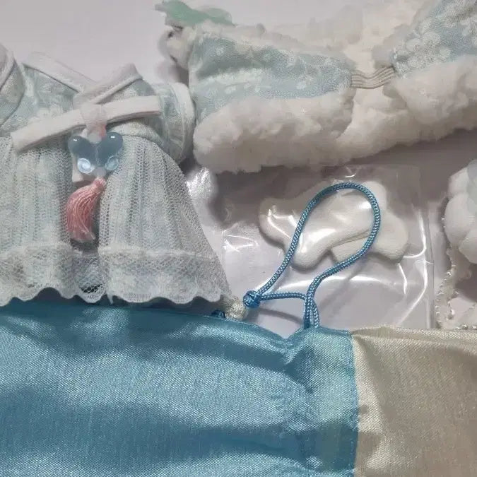 [BUNJANG] 10cm Doll Clothes Sky Blue Female Hanbok Bundle Set / 10cm 솜인형옷 하늘색 여자 한복 일괄 양도합니다