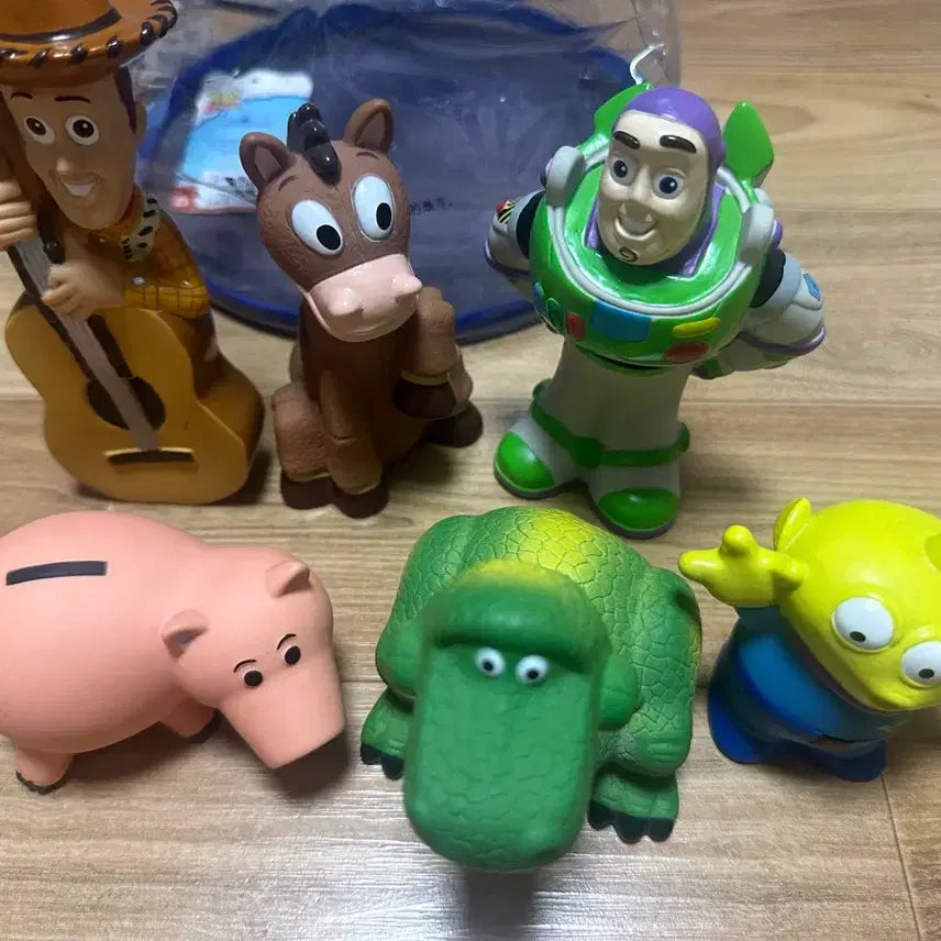 [BUNJANG] Disney Toy Story Soft Vinyl Figure 6-Piece Full Set / 정품)홍콩 디즈니 토이스토리 소프비 피규어 6종 풀세트