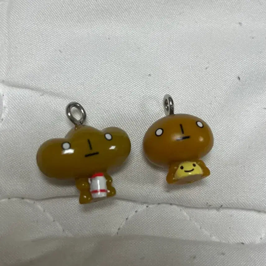 [BUNJANG] Kogeppang Tanppang Cream Bread Charm Keychain / 코게빵 탄빵 크림빵 키링 참 고전산엑스