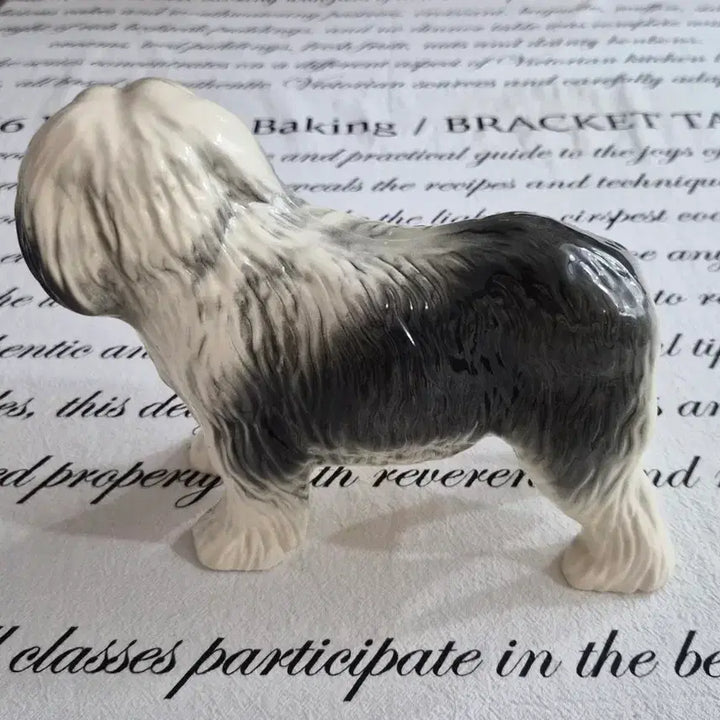 [BUNJANG] Vintage English Sheepdog Figurine / 빈티지 잉글리쉬쉽독 피겨린 피규어