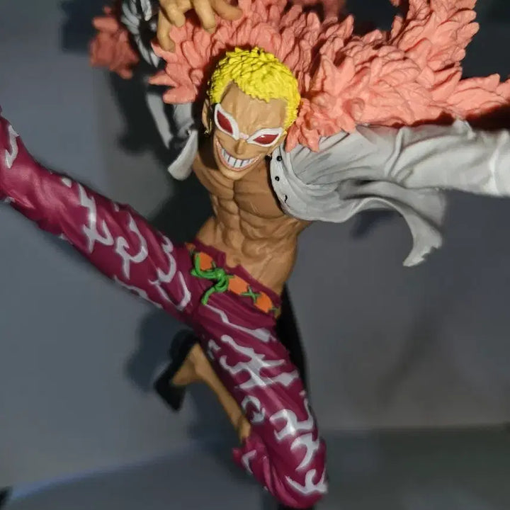 [BUNJANG] One Piece Donquixote Doflamingo Figure (Exhibition Product) / 원피스 조형왕 도플라밍고 피규어 전시제품 금고양이 박스O