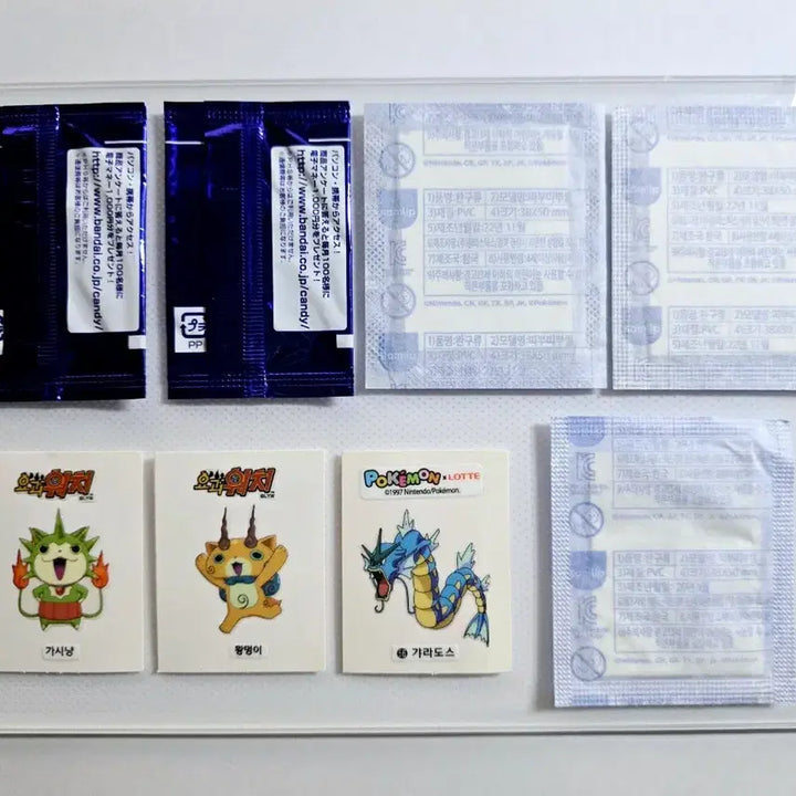 [BUNJANG] Pokemon 30th Anniversary Stickers Bundle (Bulbasaur, Plusle, Minun, Gyarados, Yo-kai Watch, Crayon Shin-chan) - Sealed / 포켓몬스터 30주년 띠부씰 이상해씨 외 일괄 미개봉 (짱구,요괴워치)