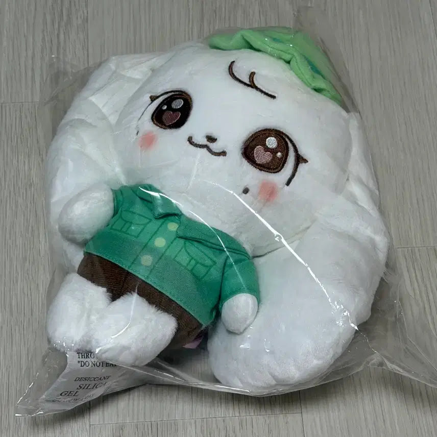 [BUNJANG] IVE Everland Minib Plush - Jang Wonyoung (Sealed) / (미개봉) 아이브 ive 에버랜드 01 미니브 캐스트 플러시 장원영 체리