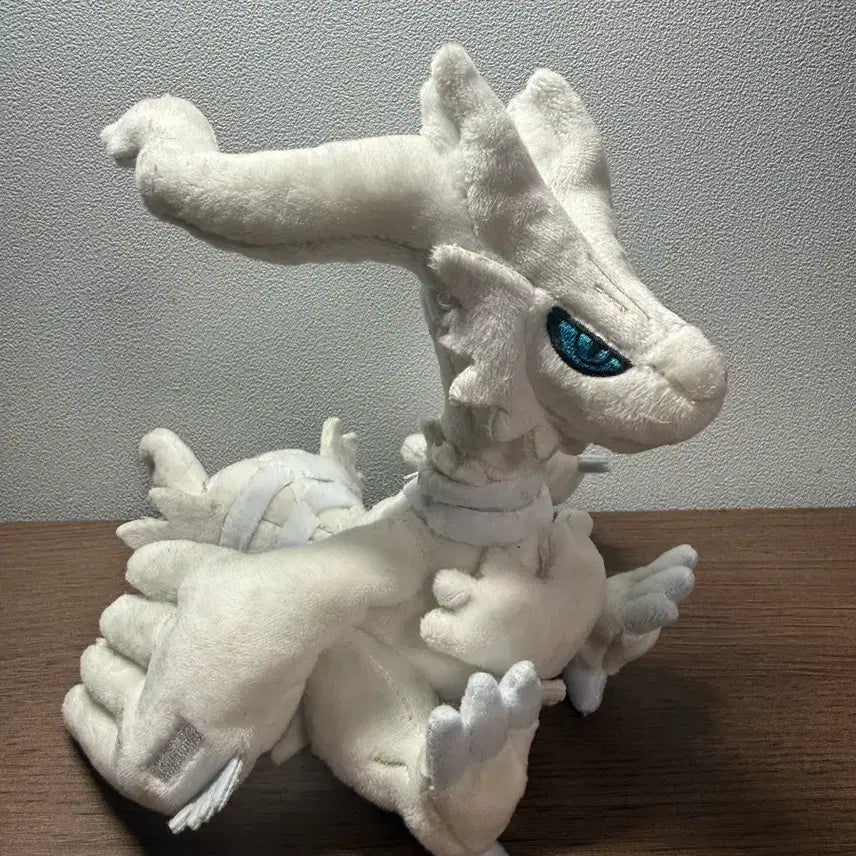 [BUNJANG] Pokemon Center Limited Reshiram Fit Plush / 포켓몬 센터 한정 레시라무 fit 인형 정품