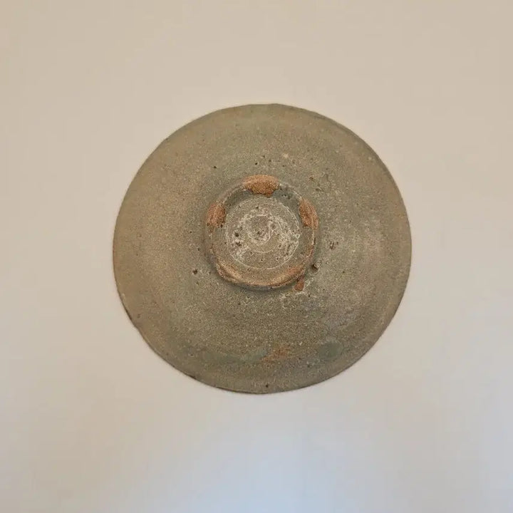 [BUNJANG] Authentic Joseon Dynasty Gyeongnam Celadon Plate Antique / 진품 조선초기 경남지역 백자 접시 골동품