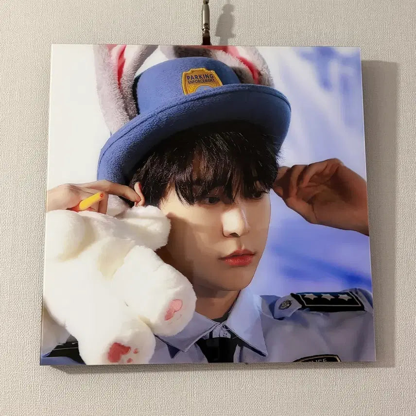 [BUNJANG] NCT Doyoung Shotaro Acrylic Frame / 엔시티 도영 샷어럽님 아크릴 액자 양도