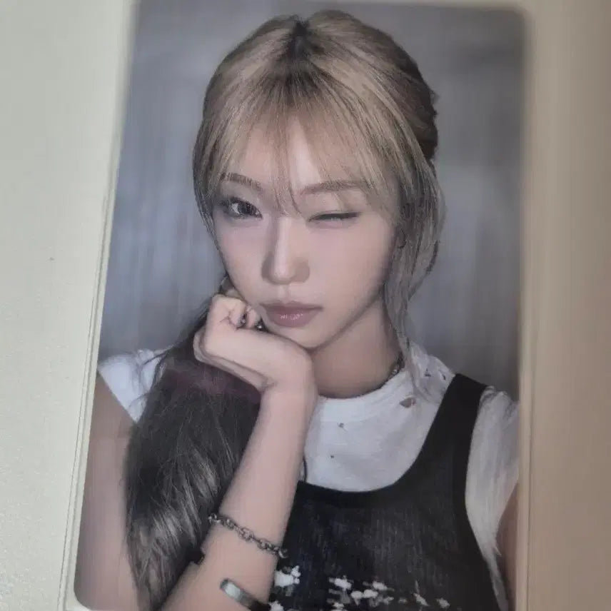 [BUNJANG] IZ*ONE Eunbi Set The Tempo Tower Records Photocard / izna 이즈나 정은 SET THE TEMPO 타워레코드