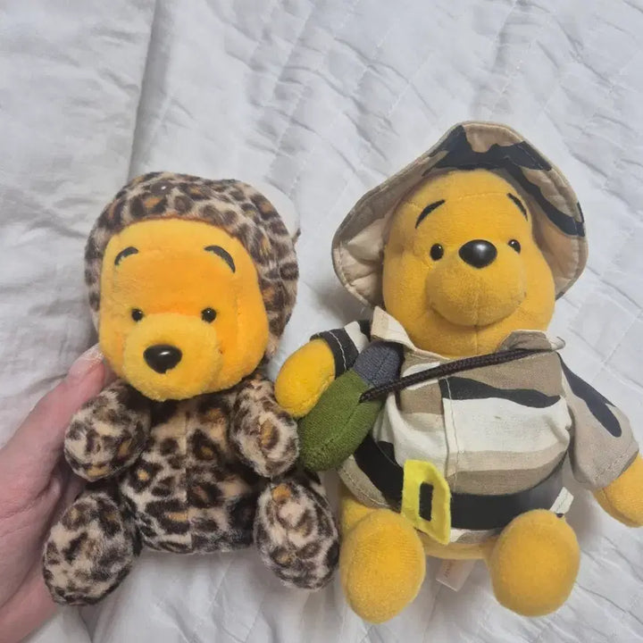 [BUNJANG] Winnie the Pooh Plush Doll Leopard/Military Outfit 2-Piece Set / 푸우 인형 레오파드/밀리터리 복장 2종 세트