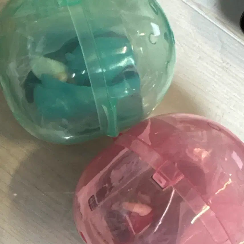 [BUNJANG] Hatsune Miku Hide and Seek Figure Part 2 (Miku, Mayo) Sealed / 하츠네 미쿠 숨바꼭질 피규어 part2 (미쿠,메이요)