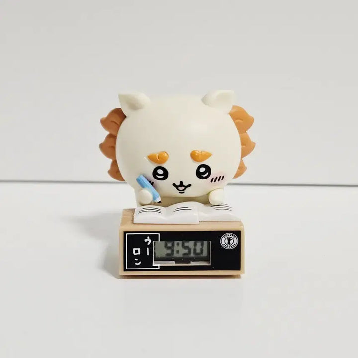 [BUNJANG] Chiikawa Shisa Clock Gacha Figure / 먼작귀 치이카와 시사 시계 가챠 피규어