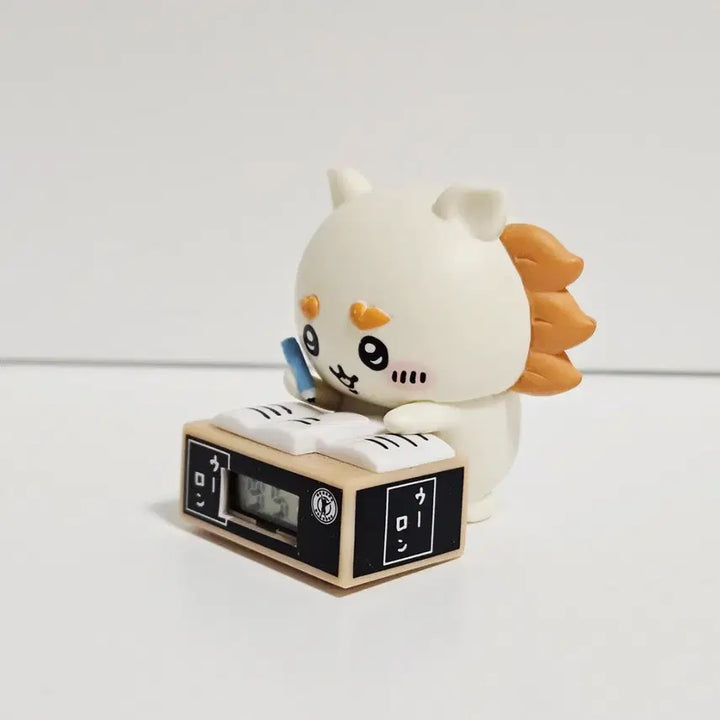 [BUNJANG] Chiikawa Shisa Clock Gacha Figure / 먼작귀 치이카와 시사 시계 가챠 피규어
