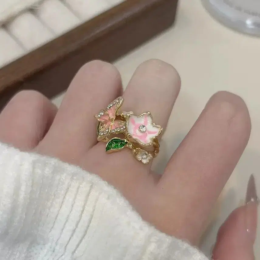 [BUNJANG] Gold Butterfly &amp; Flower Ring / 골드 색상 나비 꽃 반지 내경 20mmkr20호/유럽10호