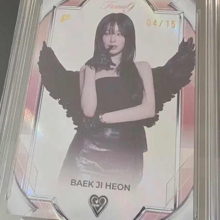 [BUNJANG] fromis_9 Baek Ji-heon Teleca Limited Slab Pink Photocard / 프로미스나인 백지헌 테레카 리미티드 슬랩 핑크 팝니다