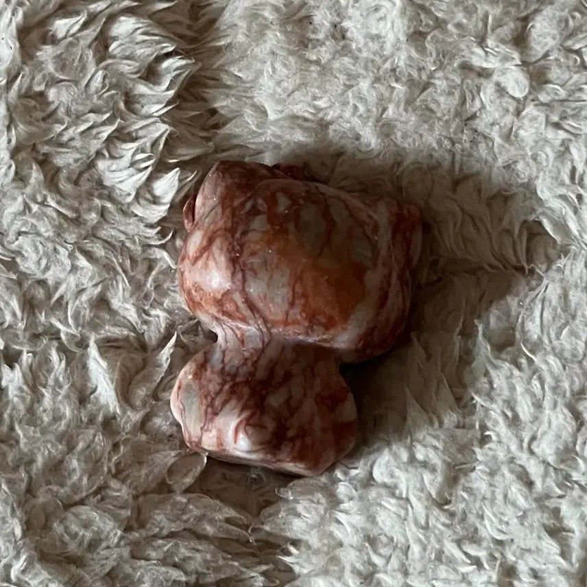 [BUNJANG] Natural Red Network Jasper Kitty Carving Stone Crystal / 천연 원석 레드 네트워크 재스퍼 키티 카빙 고양이 돌 천연석 크리스탈