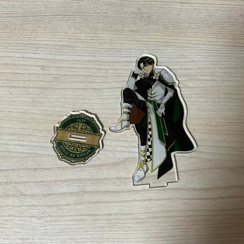 [BUNJANG] Attack on Titan Levi Ackerman Acrylic Chess Piece / (10일까지) 진격의거인 진격거 리바이 아크릴 체스 쿠지