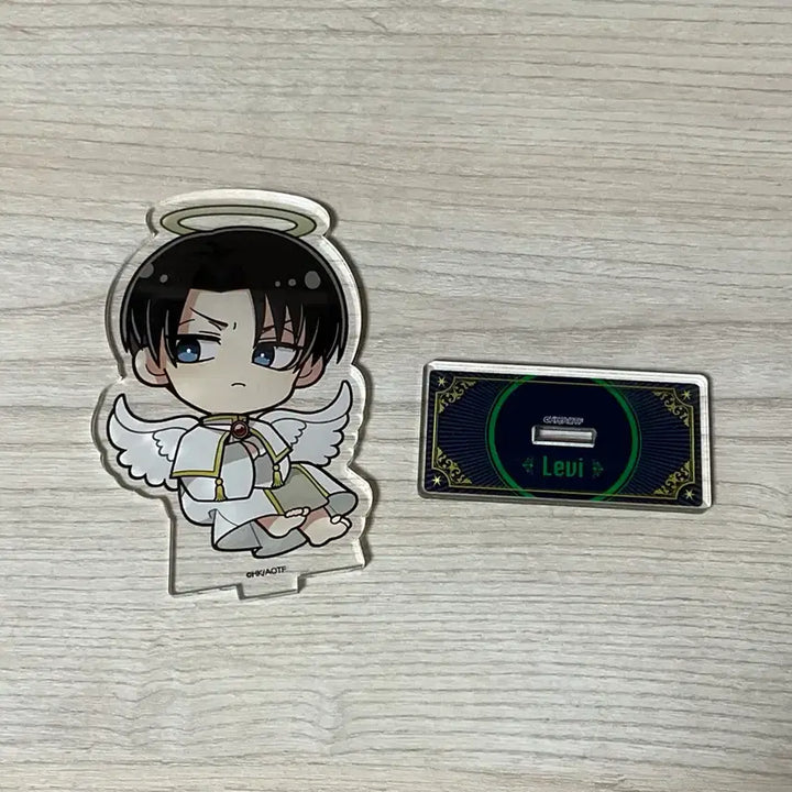 [BUNJANG] Attack on Titan Levi Angel Acrylic Standee SD / (10일까지)리바이 천사 아크릴 SD 진격의거인 진격거