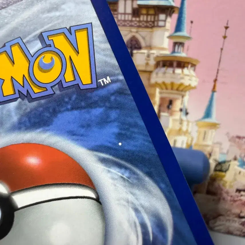 [BUNJANG] North American Pokemon Card Pikachu Halloween (Minor Imperfection) / 북미 포켓몬카드 피카츄 할로윈 (공뎀있음)