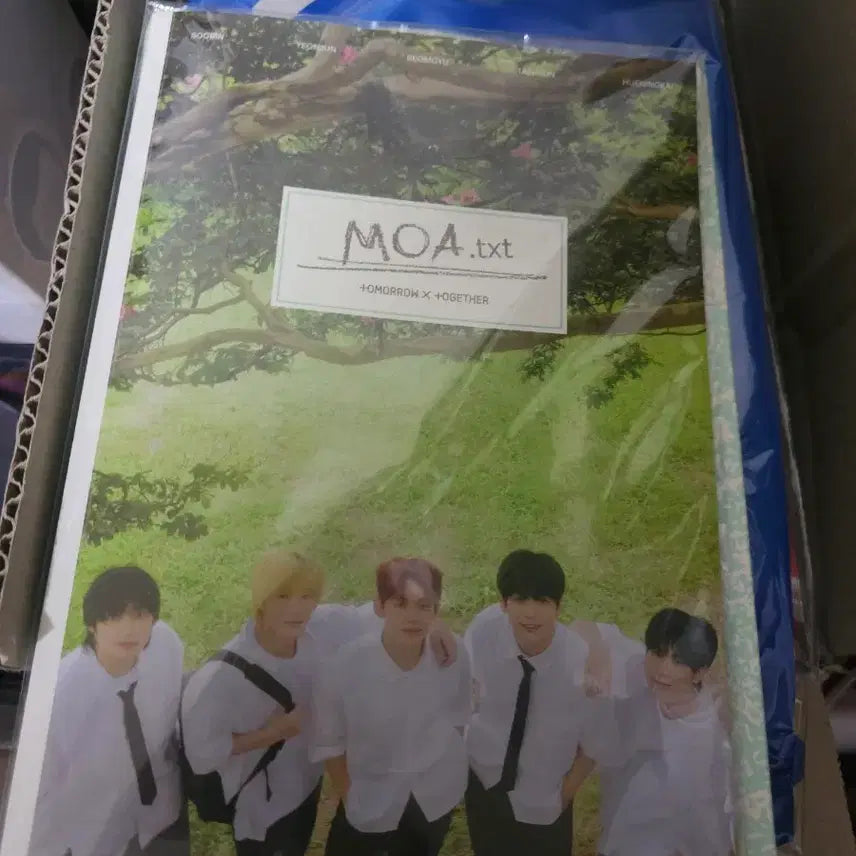 [BUNJANG] TXT Membership Photobook Bundle Set / 투바투 멤버십 포토북3권+ 가방굿즈 일괄