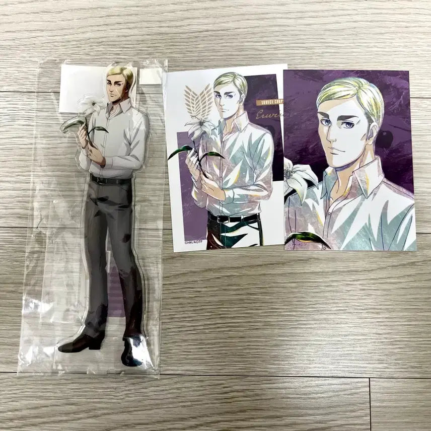 [BUNJANG] Attack on Titan Erwin Acrylic Stand &amp; Photocard Bundle Set / 진격의 거인 엘빈 아크릴 스탠드, 포토카드 일괄