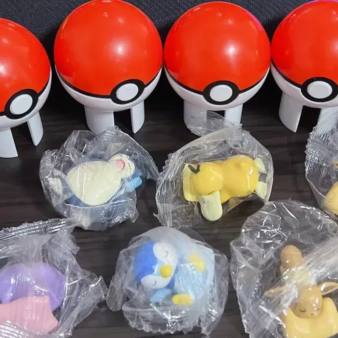 [BUNJANG] CU Pokémon Monster Ball Figures Bundle Set (Sealed) / CU 포켓몬 몬스터볼 피규어 미개봉 일괄 판매 소다 음료