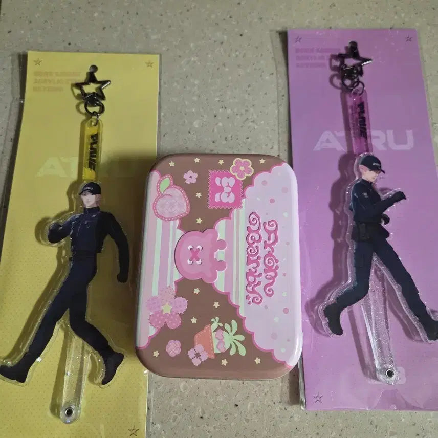 [BUNJANG] PLAVE Bambi Tin Case Bundle Set / 플레이브 십카페 밤비 틴케이스 외1 일괄양도