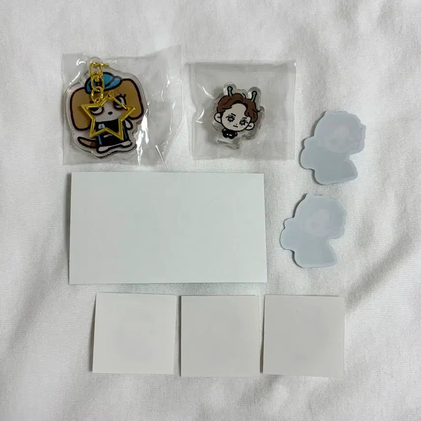 [BUNJANG] George Russell Mercedes F1 Acrylic Keychain &amp; Sticker Bundle / f1 메르세데스 조지 러셀 아크릴 키링 띠부스티커 양도 유니폼 탑스 핫휠