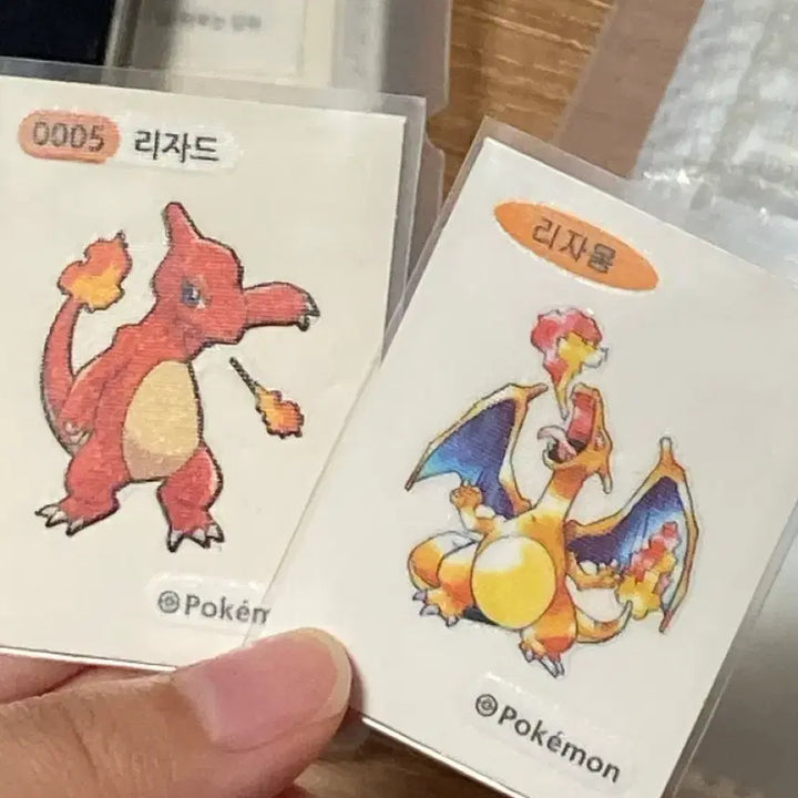 [BUNJANG] Pokemon Artwork Stickers - Charizard / 포켓몬 띠부씰 리자몽 띠부씰