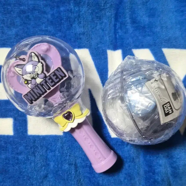 [BUNJANG] Sanrio Mini Tin Glow Stick Capsule Set / 가챠 응원봉 턱시도샘 (미니틴 응원봉)