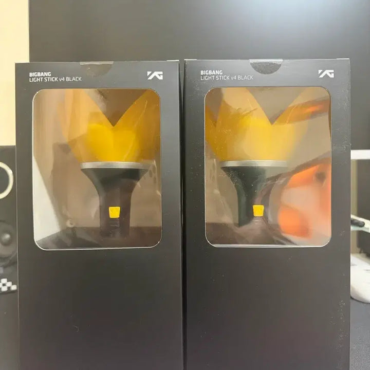 [BUNJANG] BIGBANG Official Light Stick Ver.4 Black (Sealed) - Bundle Set of 2 / 빅뱅 뱅봉 ver4 블랙 미개봉 일괄판매