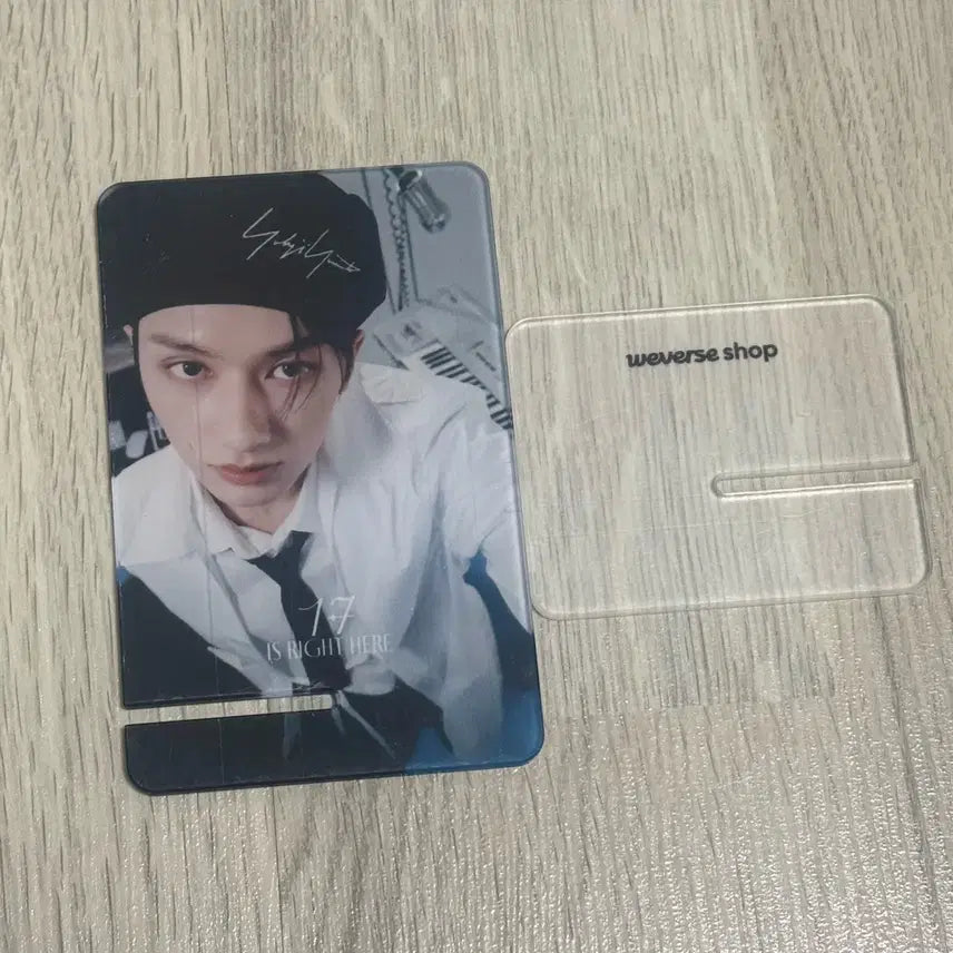 [BUNJANG] SEVENTEEN Jun Weverse POB Acrylic Stand / 세븐틴 준 위버스 특전 아크릴 스탠드