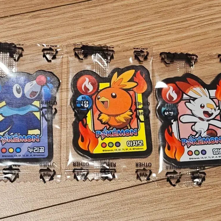 [BUNJANG] Pokemon Seven Eleven Choco Chip Cookie Magnet / 포켓몬스터 세븐일레븐 초코칩 쿠키 마그넷