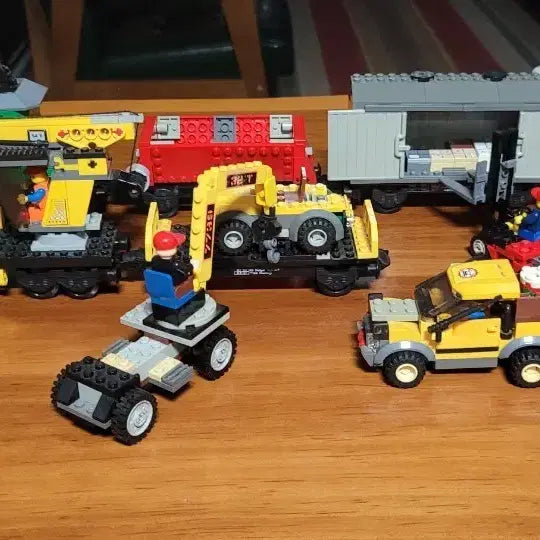 [BUNJANG] LEGO City Deluxe Cargo Train Set 7898 / 레고시티 디럭스 화물열차 세트 7898(2006년 출시)