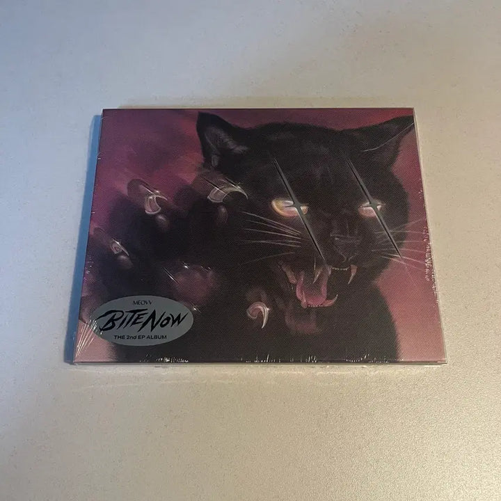 [BUNJANG] Miyaho BITE NOW Ttlori Album (Sealed) / [미개봉] 미야오 BITE NOW 띠로리 앨범 양도