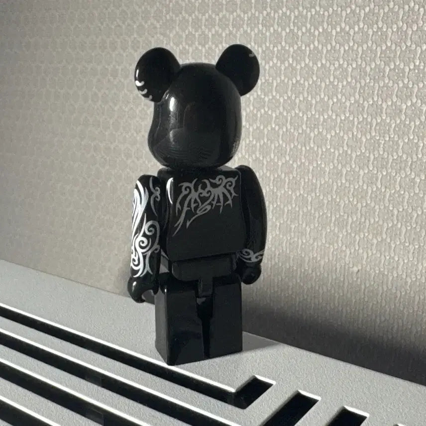 [BUNJANG] Bearbrick Jwyed 400% &amp; 100% Set / 베어브릭 Jwyed 400 100에 100 판매합니다