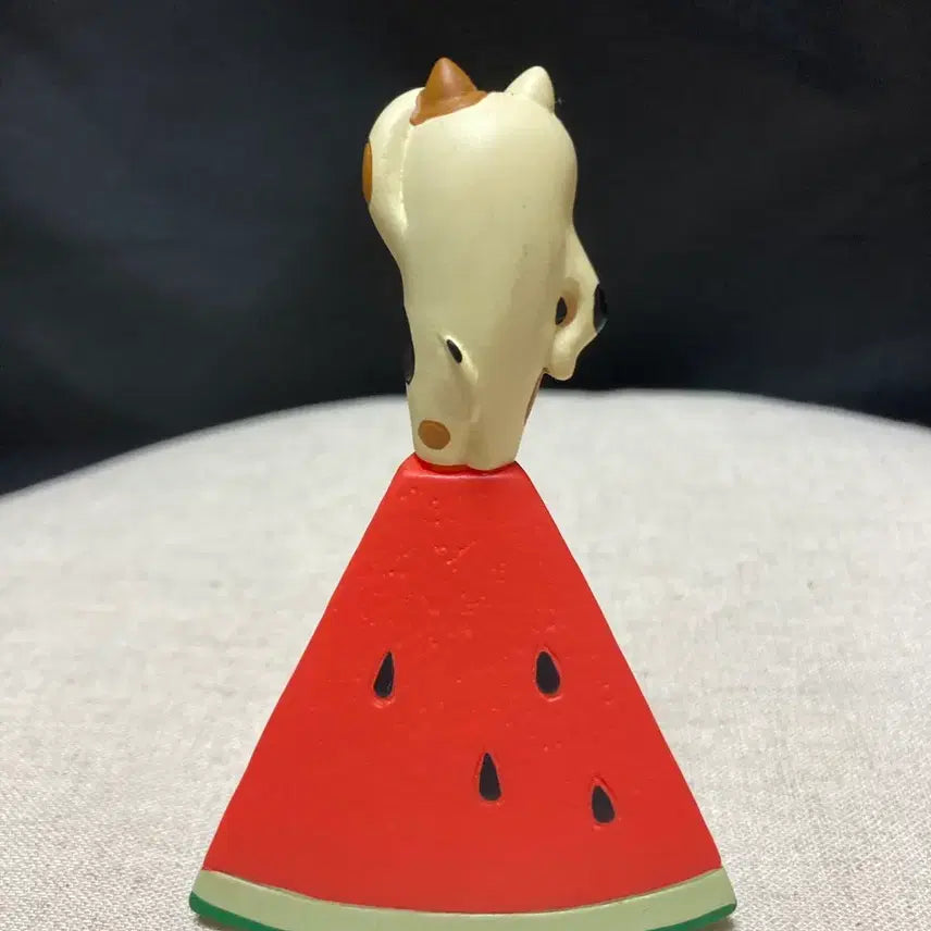 [BUNJANG] Decole Tricolor Cat Watermelon Figurine / 데꼴 삼색고양이 수박