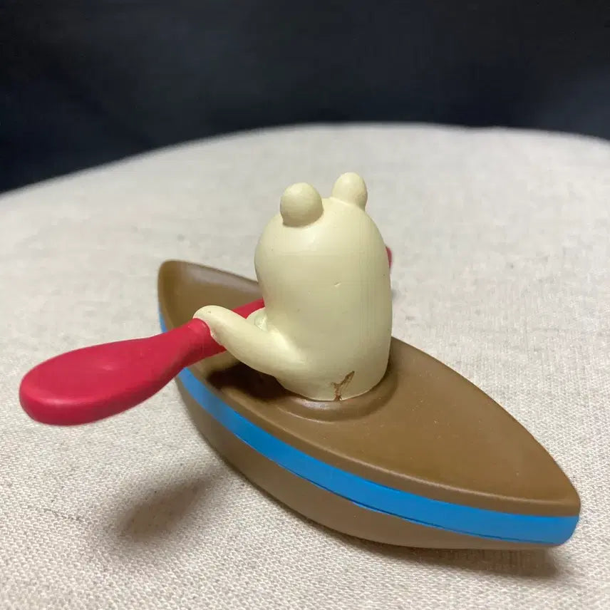 [BUNJANG] Decolle Polar Bear Kanu Figurine / 데꼴 백곰 카누