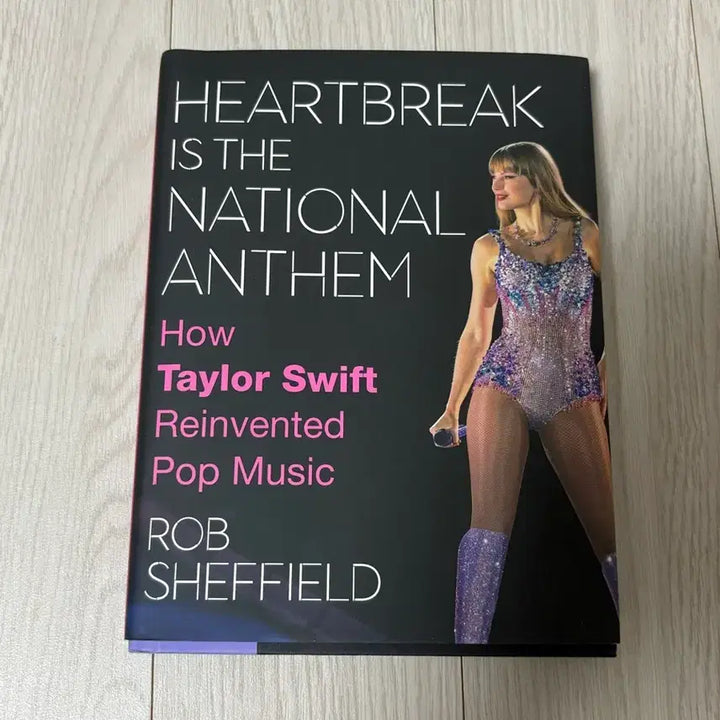 [BUNJANG] Heartbreak Is the National Anthem: How Taylor Swift Reinvented Pop Music by Rob Sheffield / 테일러 스위프트 책 heartbreak is the national