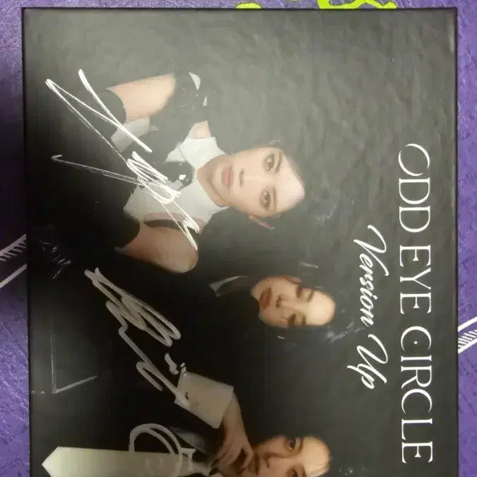 [BUNJANG] ODD EYE CIRCLE Signed Album / 오드아이써클 ODD EYE CIRCLE 비매 싸인앨범