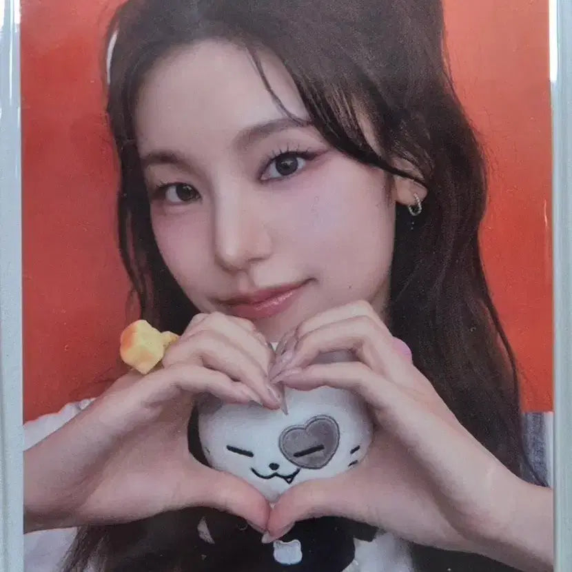 [BUNJANG] ITZY Yeji Twin G Ggengi Monitor Figure Photocard / 있지 예지 트윈지 깽이 모니터 피규어 포카