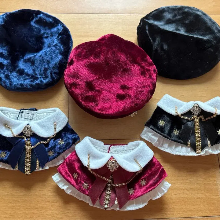 [BUNJANG] Ninimal Velvet Cape &amp; Beret Set 10cm Doll Clothes / 니니멀 벨벳케이프 10cm