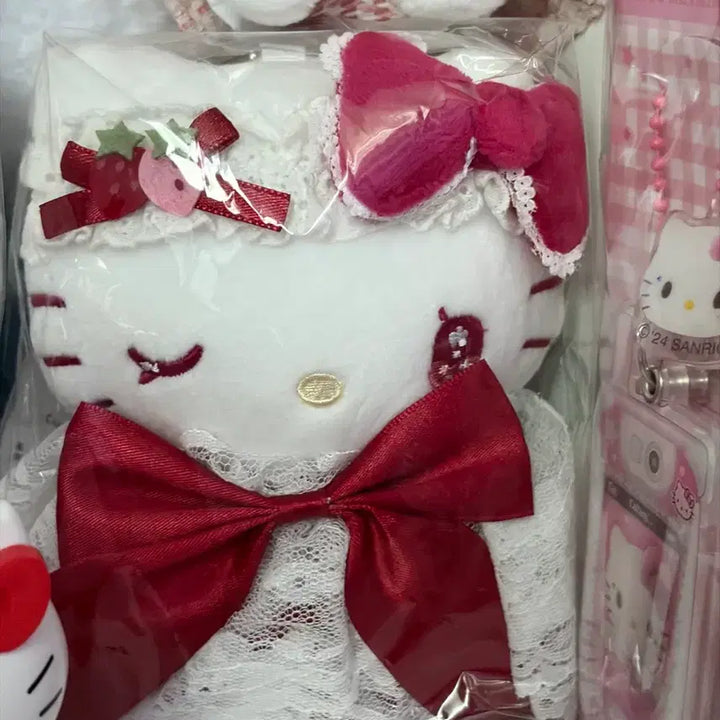 [BUNJANG] Sanrio Abeil 50th Anniversary Hello Kitty Dolly Mix Ribbon Cuffs Mascot Keychain / 산리오 아베일 헬로키티 50주년 돌리믹스 리본 커프스 마스코트 키링