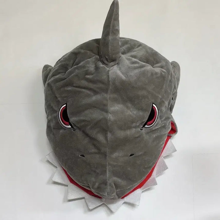 [BUNJANG] Universal Studios Japan JAWS Shark Plush Hat (Authentic) / 유니버설 스튜디오 재팬 정품 죠스(JAWS) 상어 플러시 모자 정품