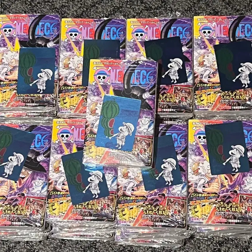 [BUNJANG] One Piece NatsuComi 2026 Metallic Holo Promo Card Watermelon (Includes Manga) / 만화책 포함))원피스 카드 나츠코미 2026 메탈릭 홀로 프로모카드 수박