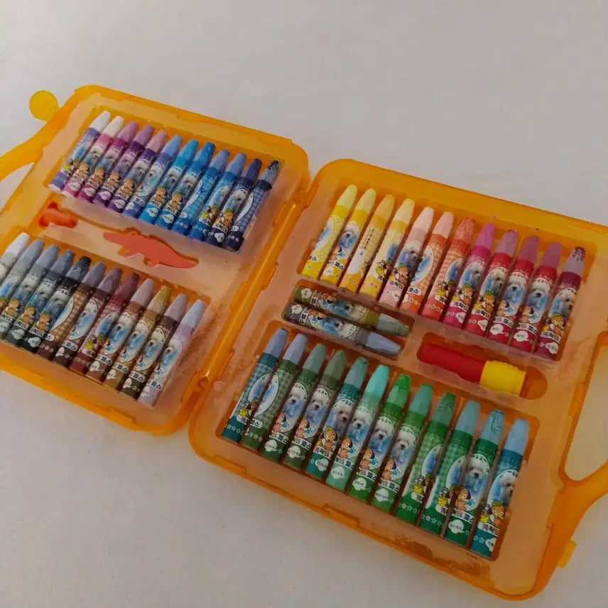 [BUNJANG] Monami Love Pet Crayons (50 Count) - Vintage Interior Prop / 옛날 모나미 러브펫 크레파스 50본 / 고전 문구 빈티지 인테리어 소품