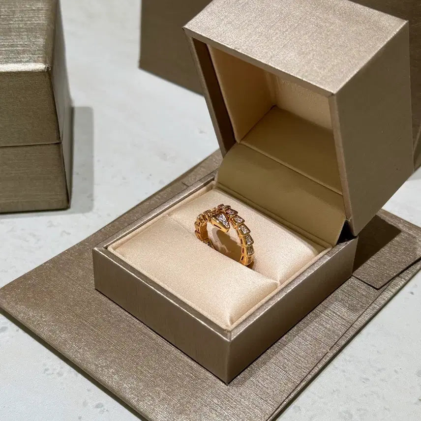 [BUNJANG] Bvlgari Serpenti Viper Ring Rose Gold Size 14 / 불가리 뱀 디자인 커플 반지 로즈골드 14사이즈