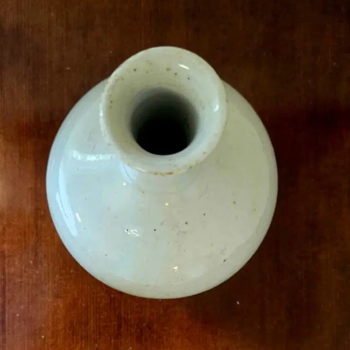 [BUNJANG] Late Joseon Dynasty Celadon White Porcelain Vase (18th-19th Century) / 제목: [골동품] 연대 좋은 조선후기 순백자 무지 주병