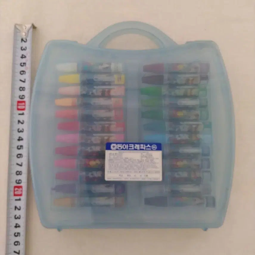 [BUNJANG] Dong-A Chronicles Crayons Vintage Stationery Prop / 만화 크로니클스 동아 크레파스 / 고전 문구 빈티지 굿즈 크레용 소품