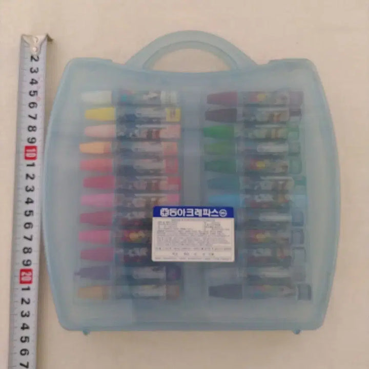 [BUNJANG] Dong-A Chronicles Crayons Vintage Stationery Prop / 만화 크로니클스 동아 크레파스 / 고전 문구 빈티지 굿즈 크레용 소품
