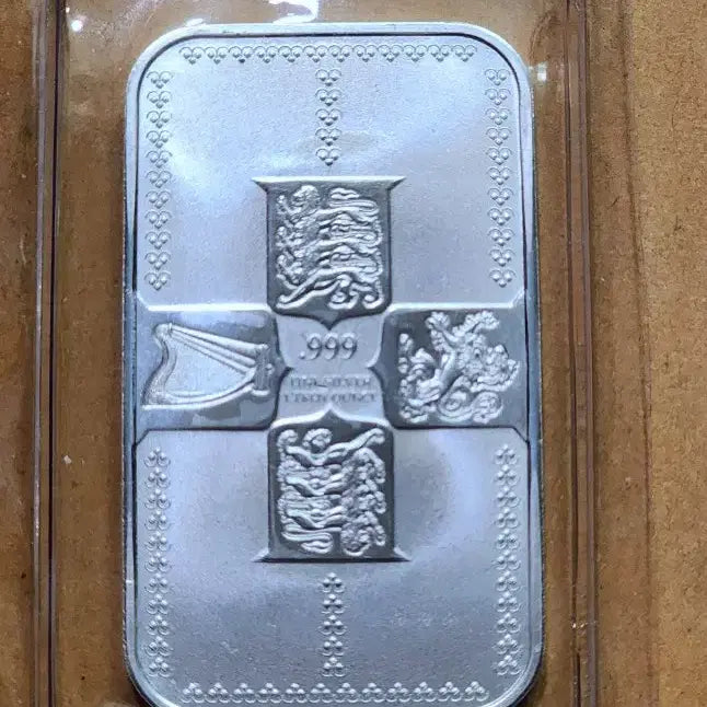 [BUNJANG] Queen Elizabeth II 1 oz 99.9% Silver Bar / 은괴 엘리자베스 2세 영국 여왕 기념 은화
